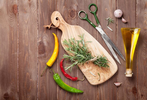 Nóż kuchenny i deska